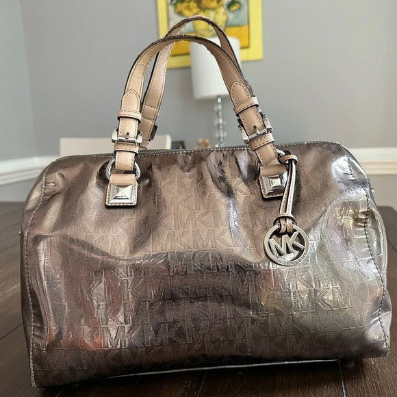 Michael Kors satchel - Picture 16 of 16